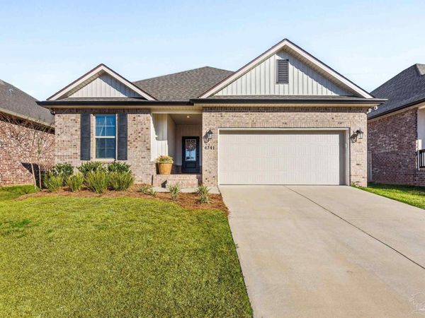 4741 Sago Palm Cir, Pace, FL 32571