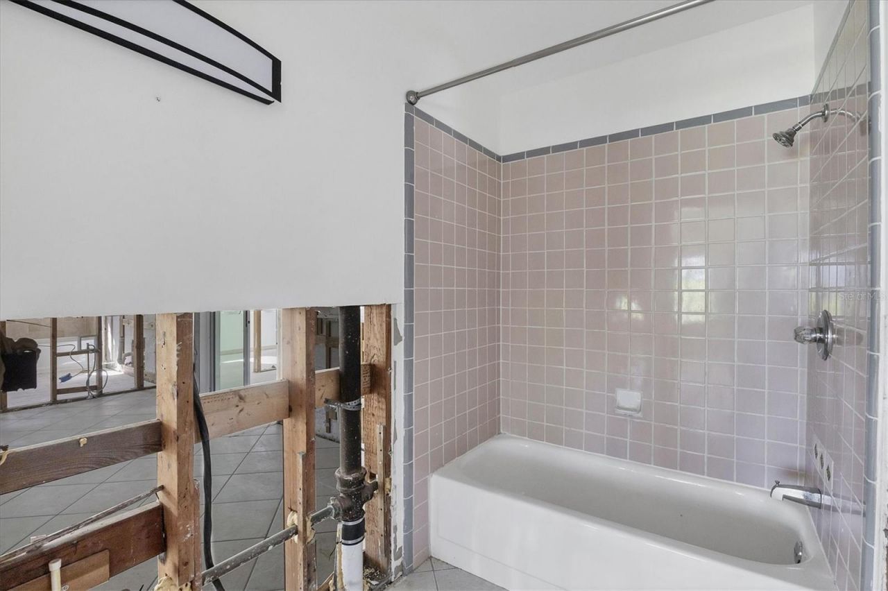 651 Jungle Queen Way, Longboat Key, FL 34228 Photo