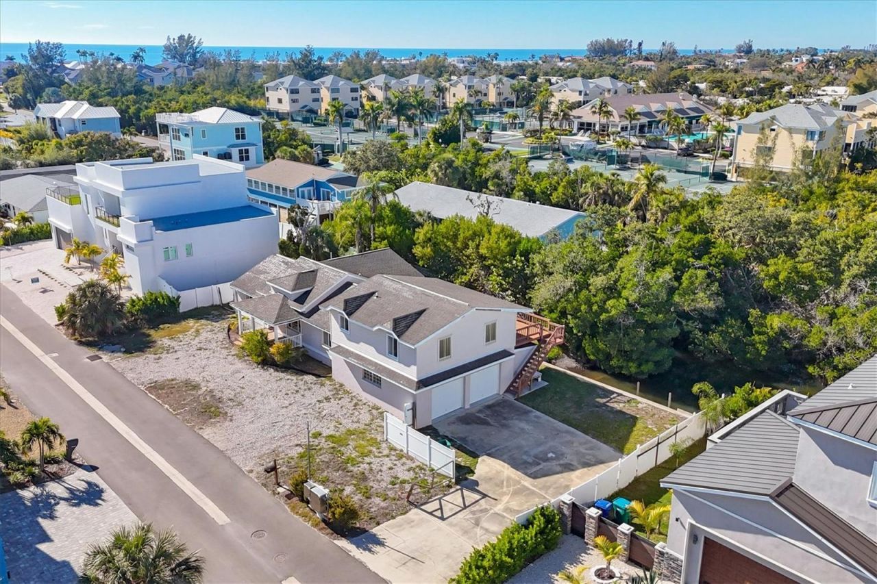 651 Jungle Queen Way, Longboat Key, FL 34228 Photo