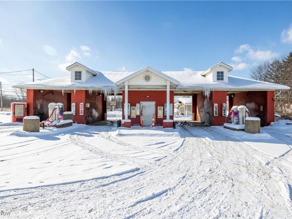 247 W Aurora Road, Northfield, OH 44067