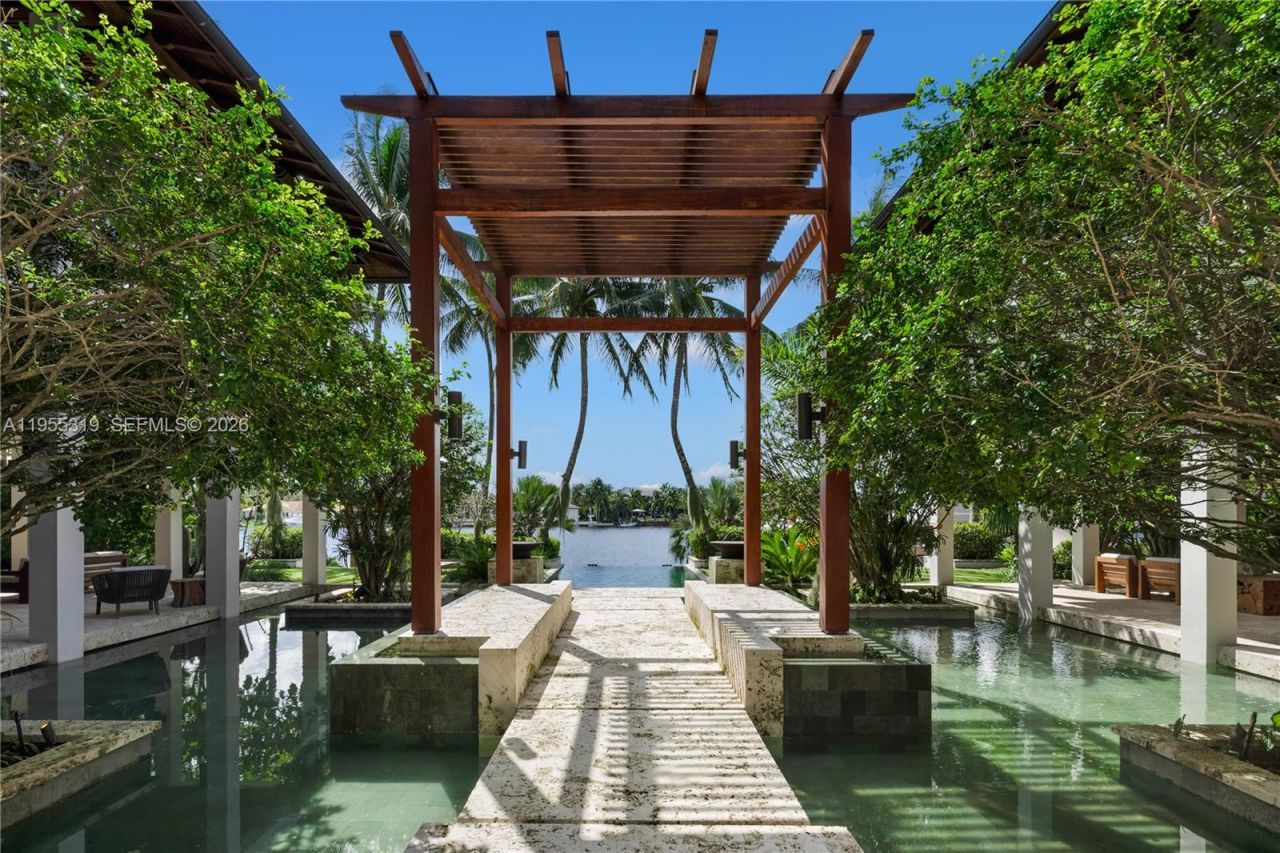 600-620 Arvida Pkwy, Coral Gables, FL 33156 Photo