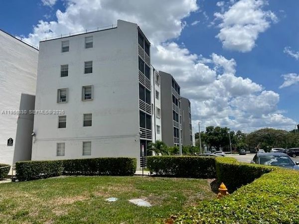 14165 SW 87th St, Unit D202, Miami, FL 33183
