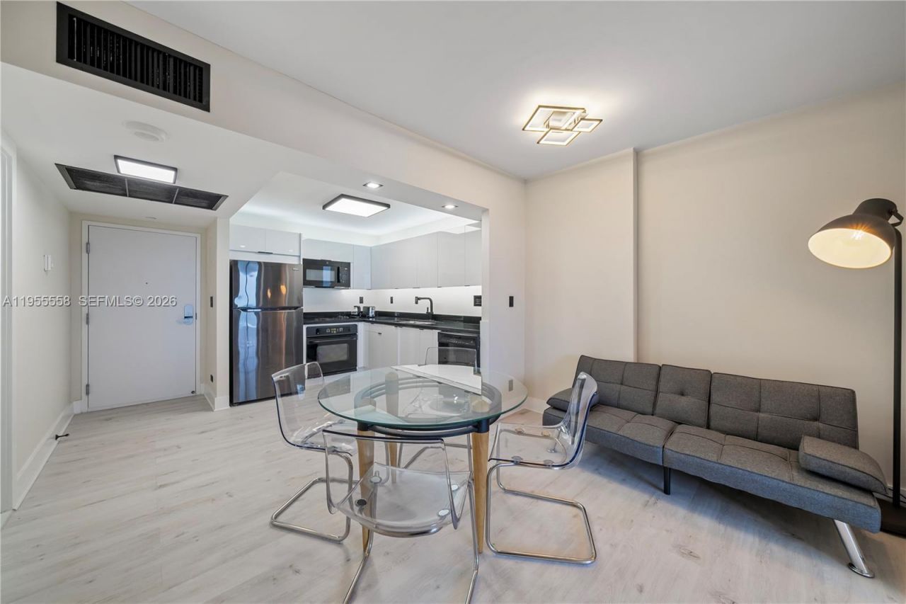 2301 Collins Ave , Unit 1130, Miami Beach, FL 33139 Photo