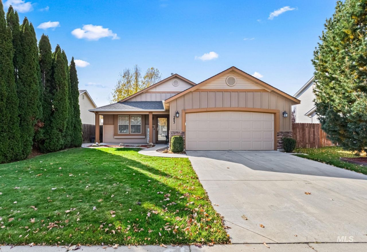 283 E Producer Dr, Meridian, ID 83646 Main Photo