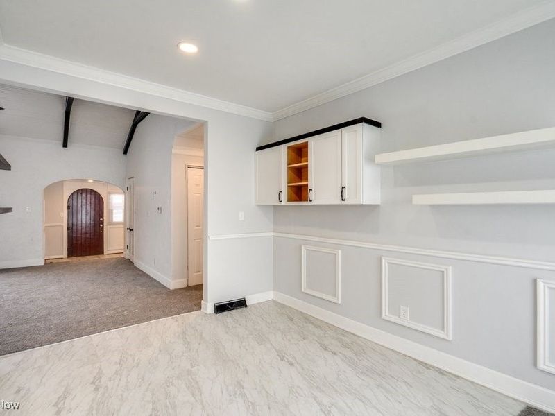 231 E Dresden Avenue, Akron, OH 44301 Photo 17