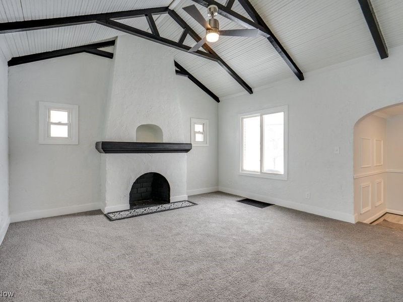 231 E Dresden Avenue, Akron, OH 44301 Photo 7