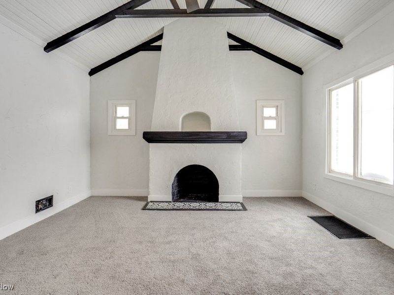 231 E Dresden Avenue, Akron, OH 44301 Photo 8