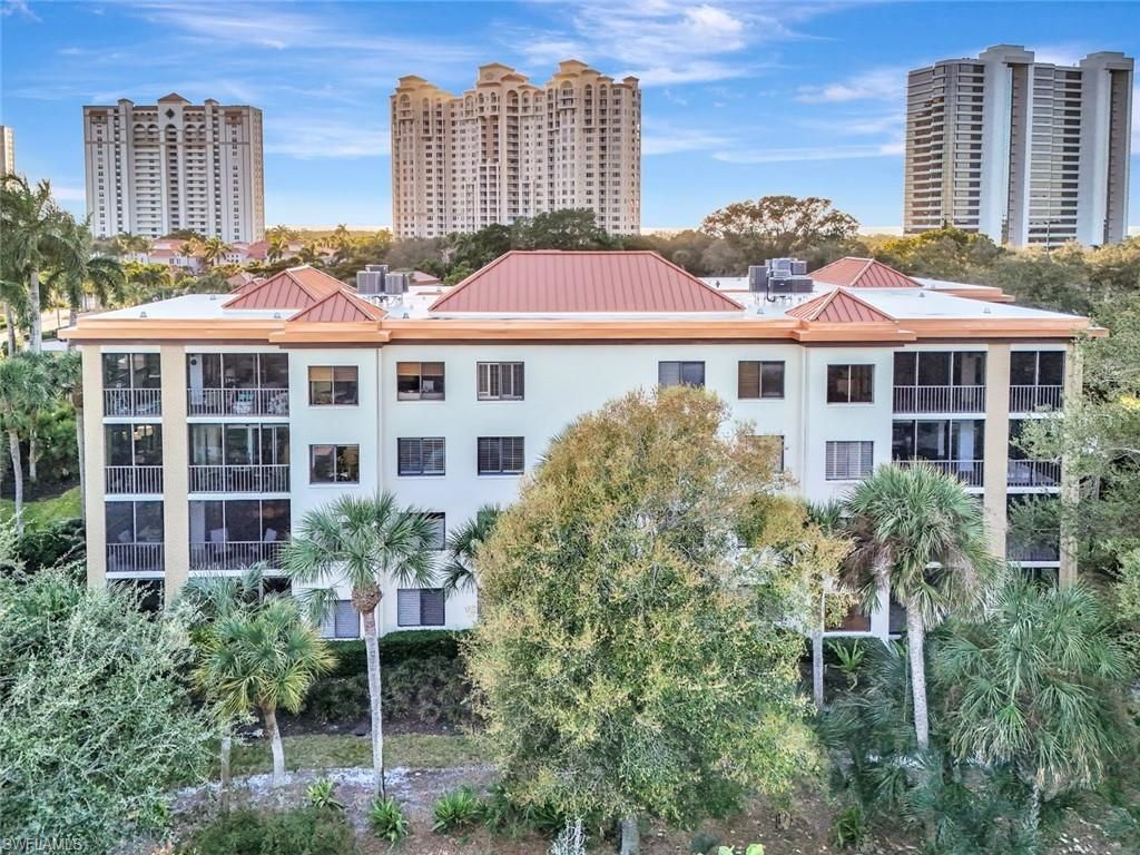 6820 Pelican Bay Blvd, Unit 133, Naples, FL 34108 Photo
