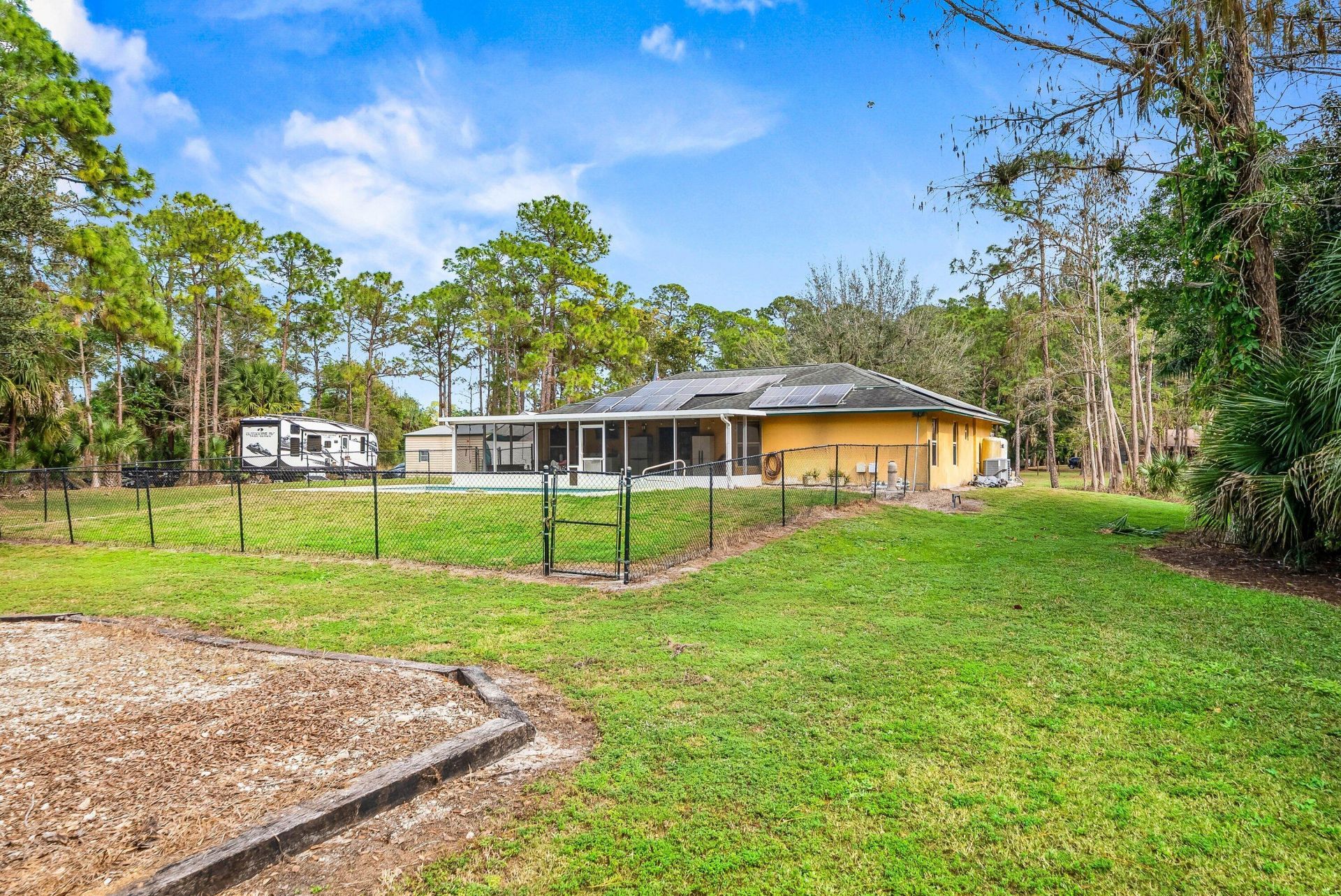 2195 F Road, Loxahatchee Groves, FL 33470 Photo