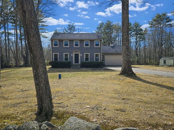 22 Old Hardwick Rd, Petersham, MA 01366