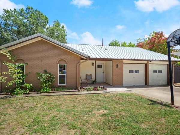2109 Brandywine LN, Austin, TX 78727