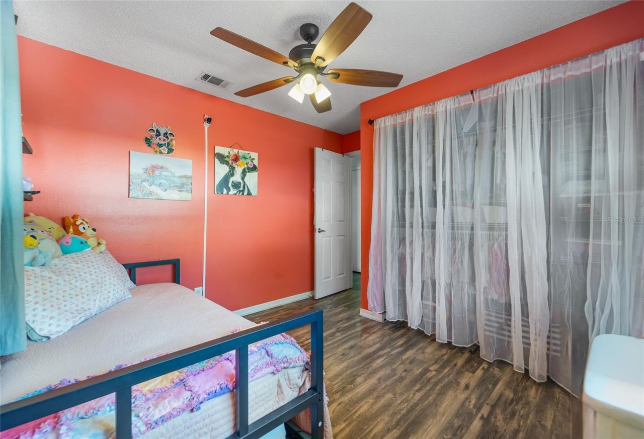 1221 36th Terrace N, Saint Petersburg, FL 33704 Photo