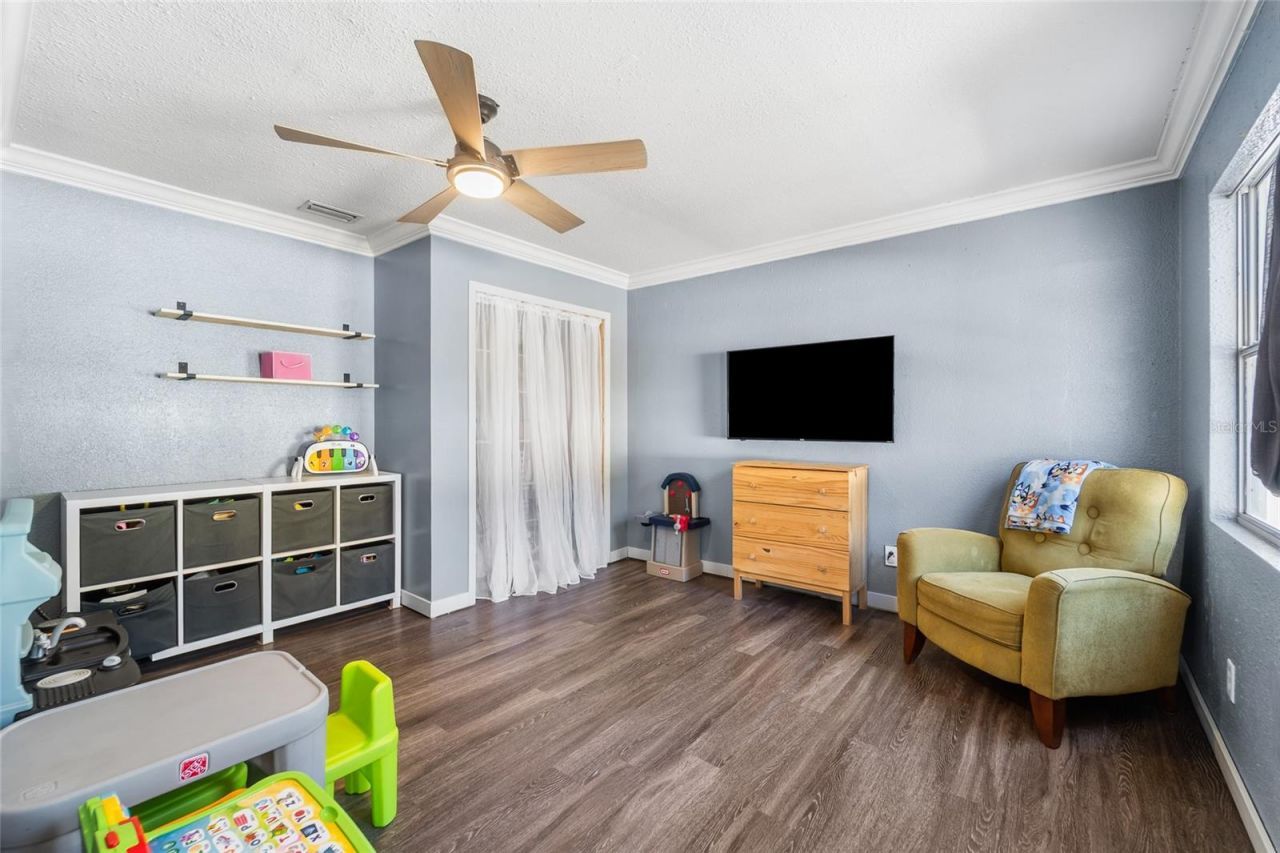 1221 36th Terrace N, Saint Petersburg, FL 33704 Photo