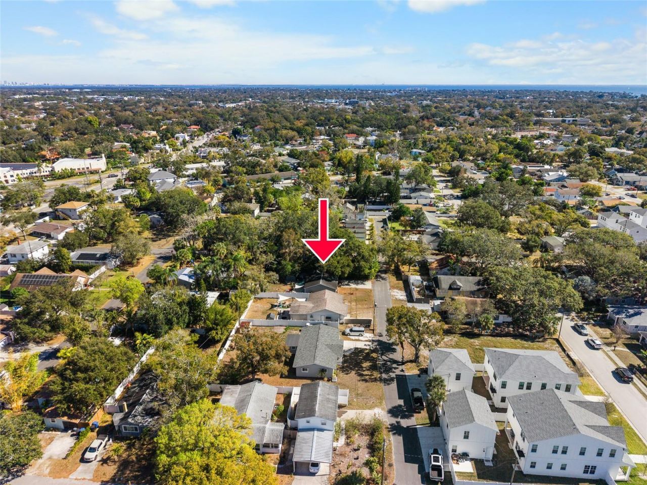 1221 36th Terrace N, Saint Petersburg, FL 33704 Photo