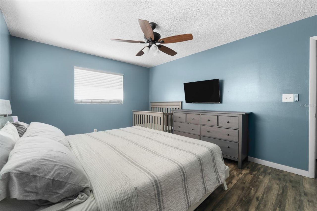 1221 36th Terrace N, Saint Petersburg, FL 33704 Photo