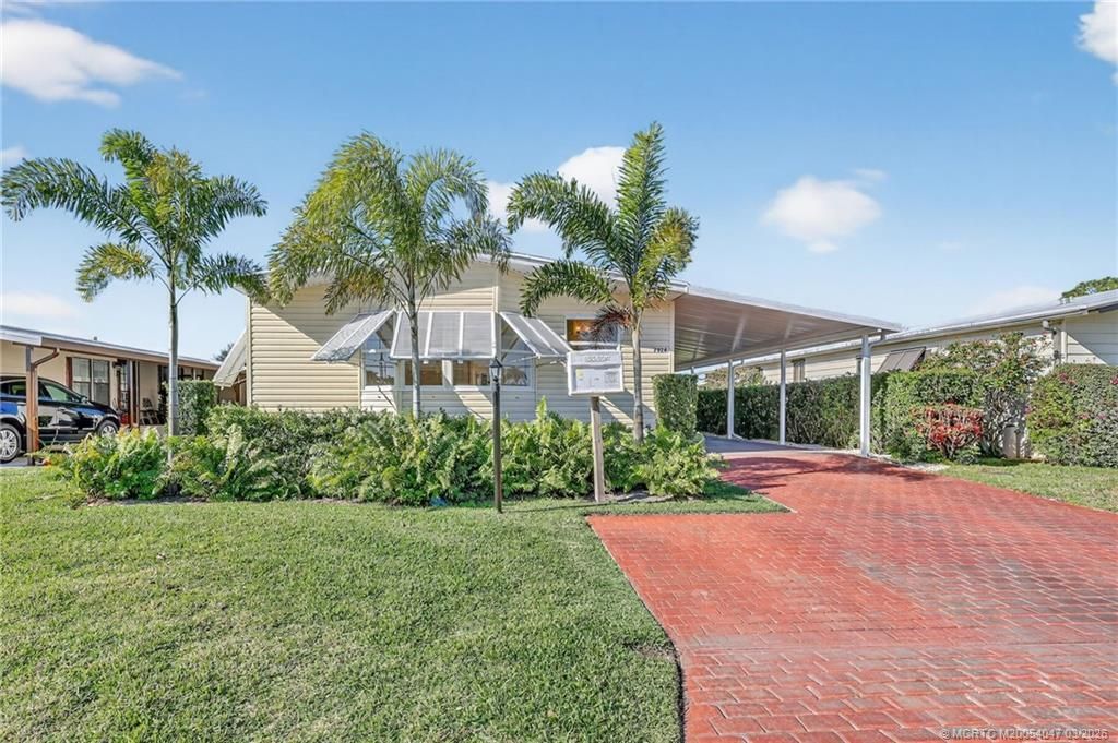 7924 SE Saratoga Drive, Hobe Sound, FL 33455 Photo
