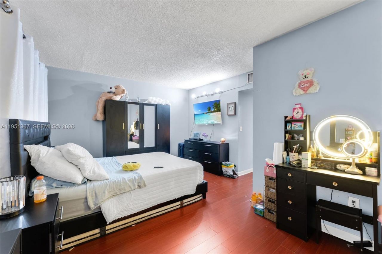 15389 S Dixie Hwy 38 Hwy, Palmetto Bay, FL 33157 Photo