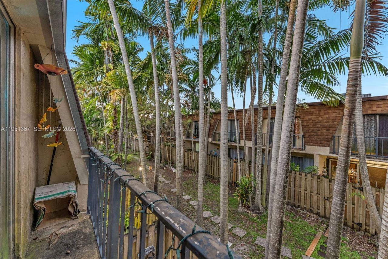 15389 S Dixie Hwy 38 Hwy, Palmetto Bay, FL 33157 Photo