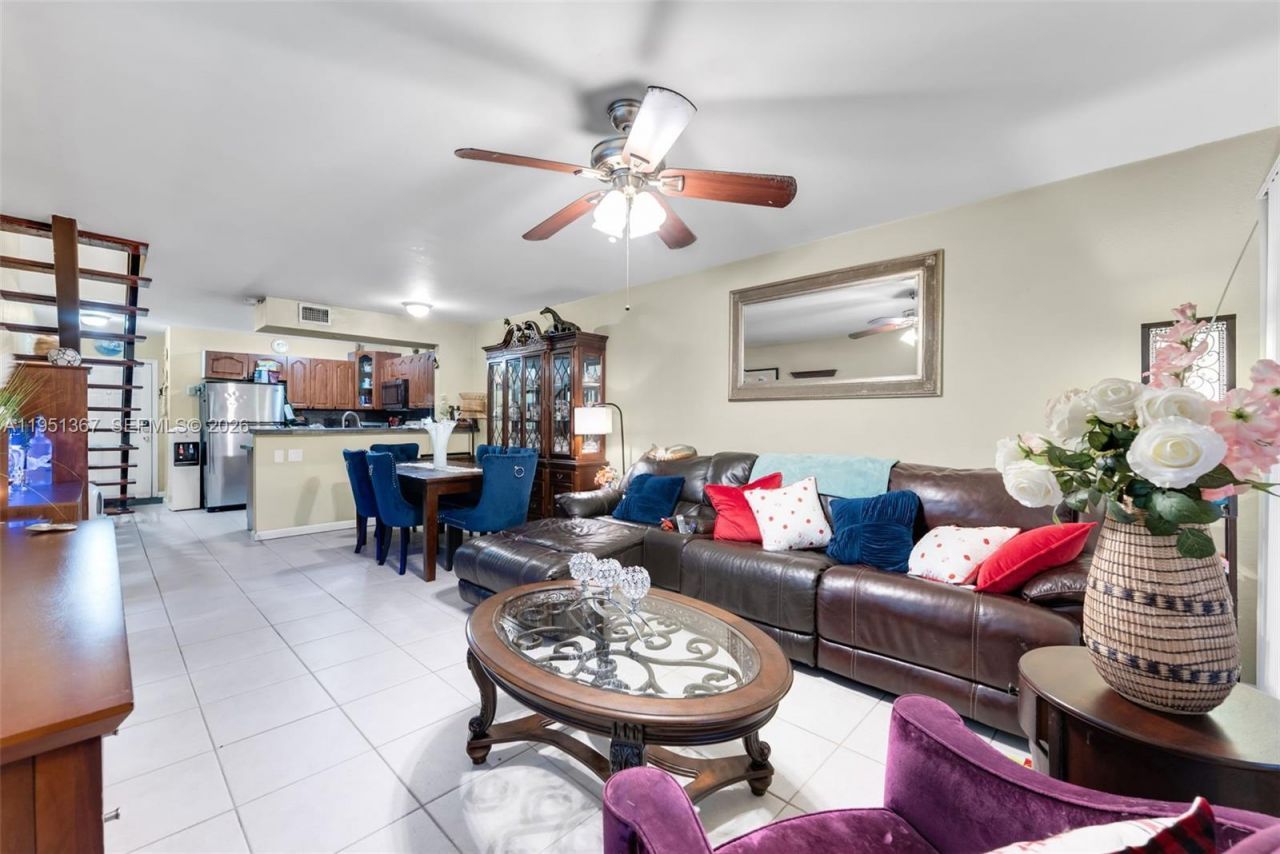 15389 S Dixie Hwy 38 Hwy, Palmetto Bay, FL 33157 Photo