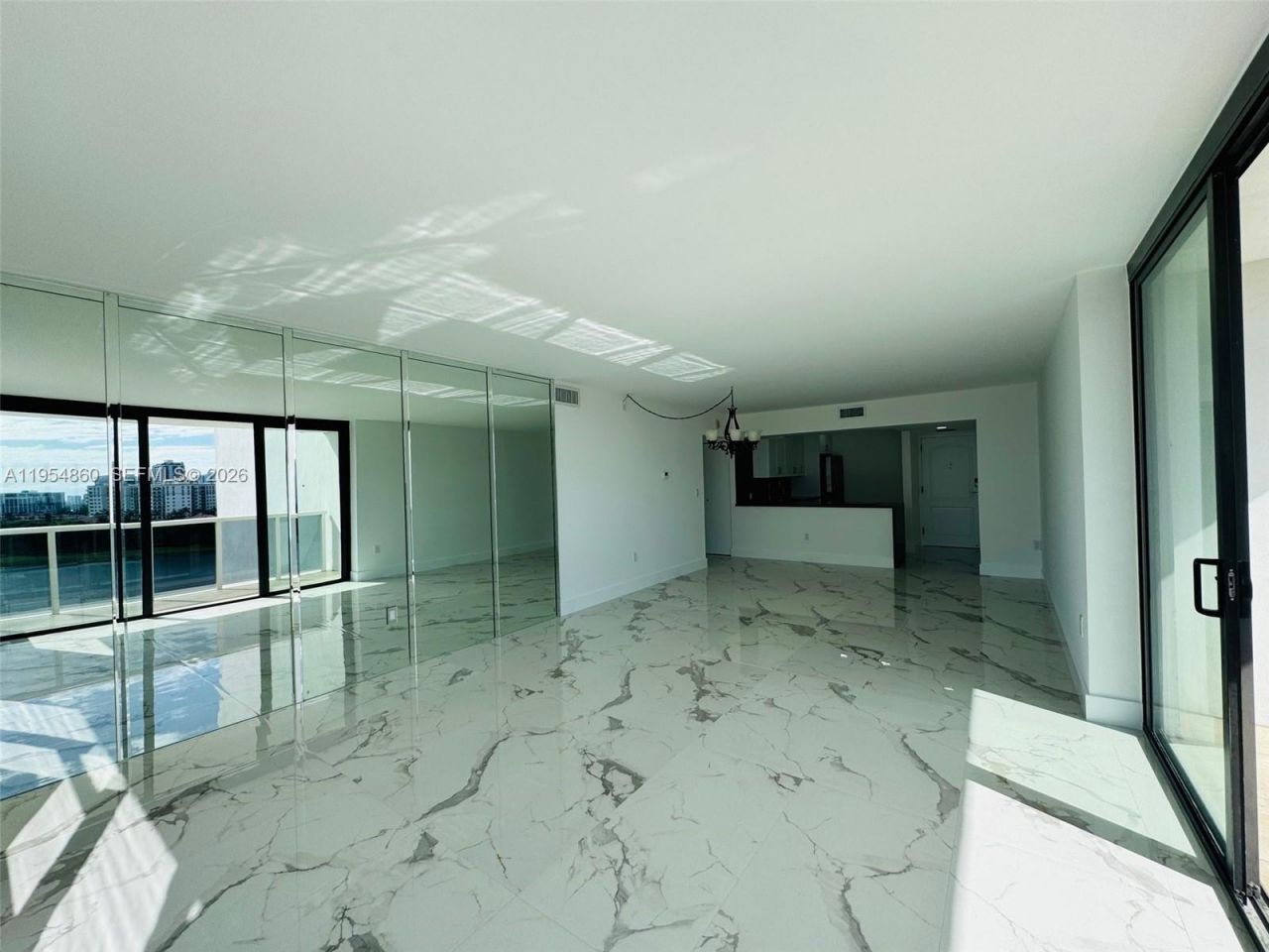 3675 N Country Club Dr, Unit 1209, Aventura, FL 33180 Photo