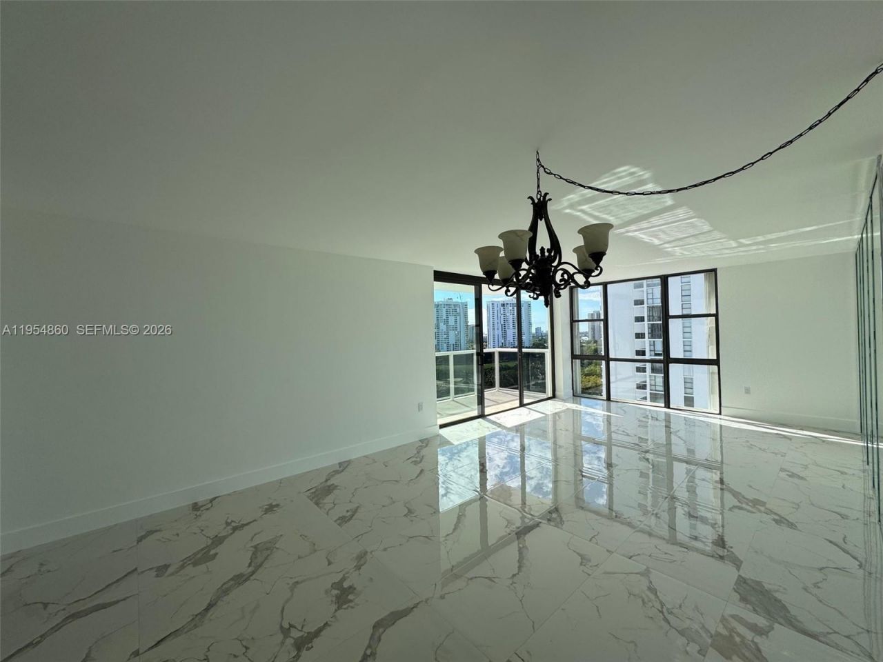 3675 N Country Club Dr, Unit 1209, Aventura, FL 33180 Photo