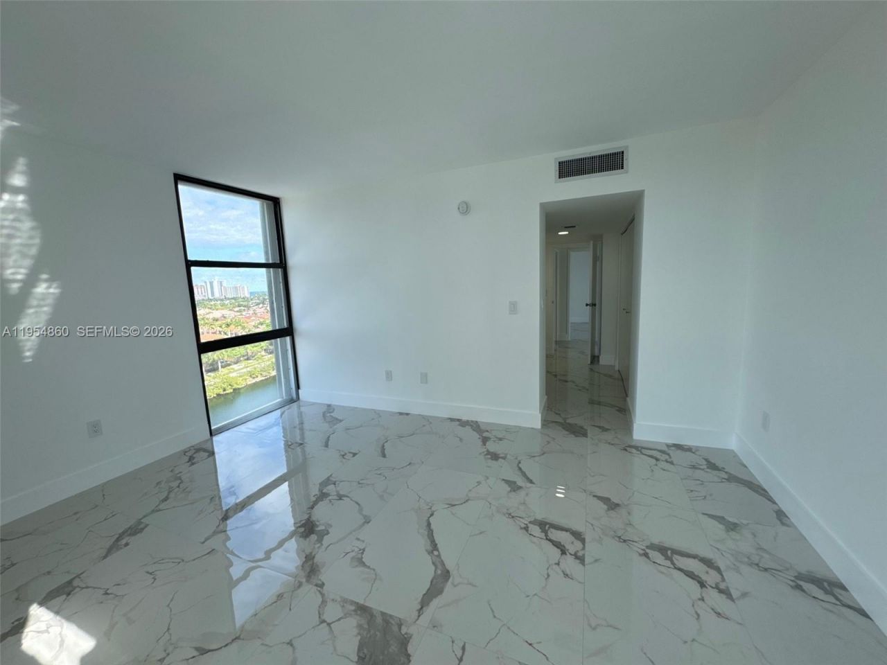 3675 N Country Club Dr, Unit 1209, Aventura, FL 33180 Photo