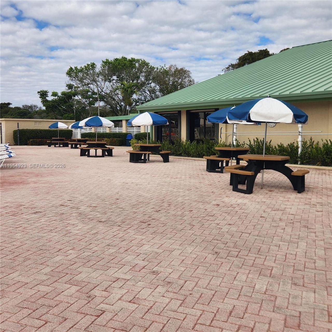 9425 SW 51st Pl , Cooper City, FL 33328 Photo