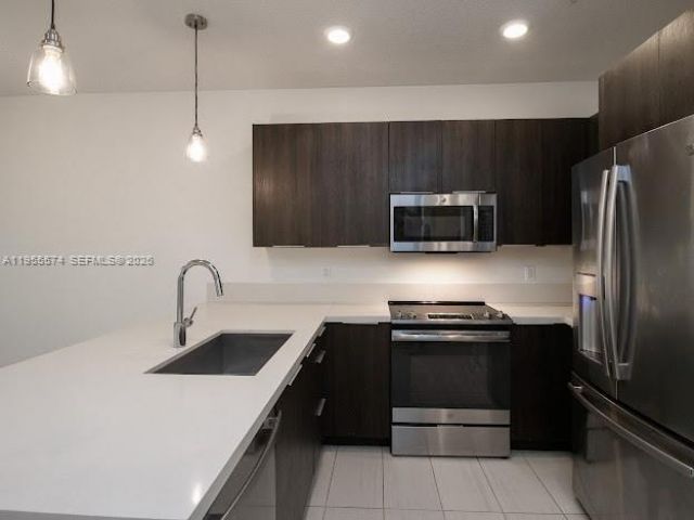 6416 NW 102nd Ct, Unit 303, Doral, FL 33178 Photo