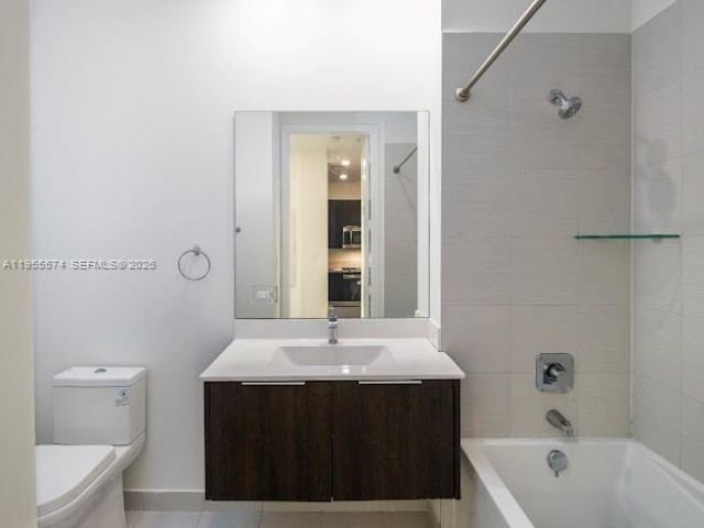 6416 NW 102nd Ct, Unit 303, Doral, FL 33178 Photo