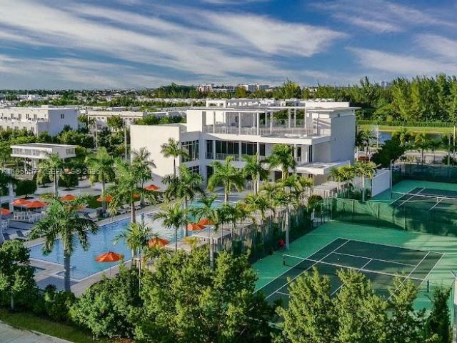 6416 NW 102nd Ct, Unit 303, Doral, FL 33178 Photo