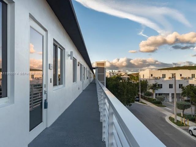 6416 NW 102nd Ct, Unit 303, Doral, FL 33178 Photo