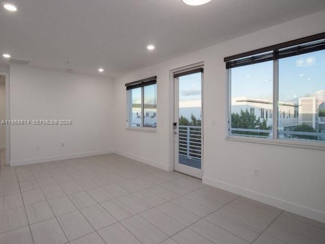 6416 NW 102nd Ct, Unit 303, Doral, FL 33178 Photo