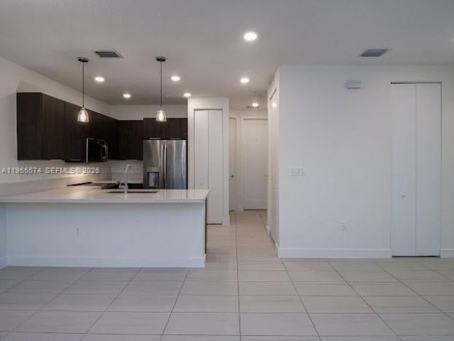 6416 NW 102nd Ct, Unit 303, Doral, FL 33178 Photo