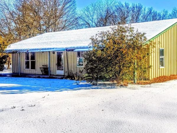 140 Pecan Street, Blossom, TX 75416