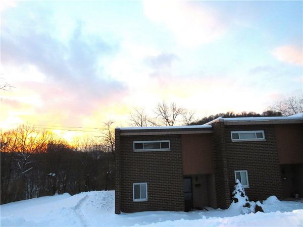 101 Rivermont Ct, Unit 101, Cheswick, PA 15024
