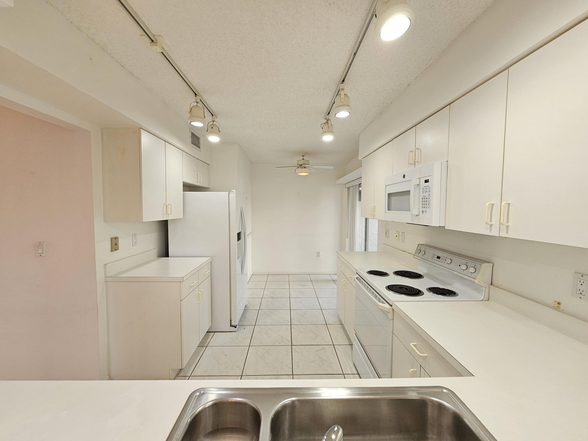 9963 Seacrest Circle, Unit 101, Boynton Beach, FL 33437 Photo