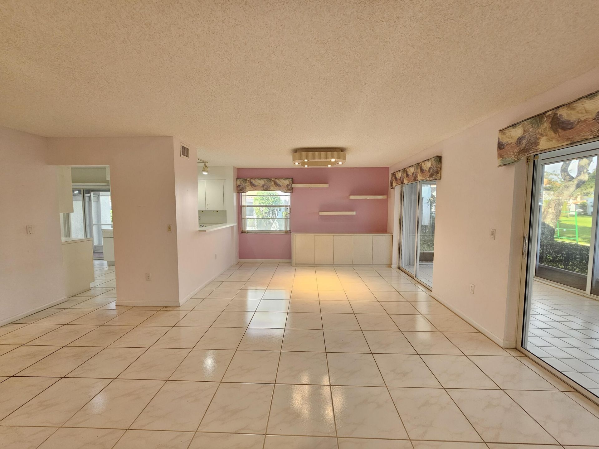 9963 Seacrest Circle, Unit 101, Boynton Beach, FL 33437 Photo
