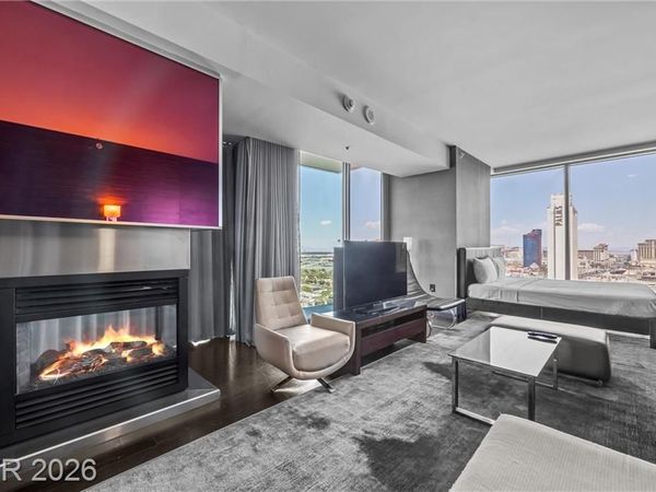 4381 FLAMINGO Road , Unit 21302, Las Vegas, NV 89103