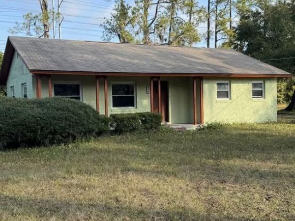 943 NOAH Road, Jacksonville, FL 32218