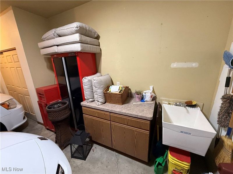 39 Village Court, Columbiana, OH 44408 Photo 26