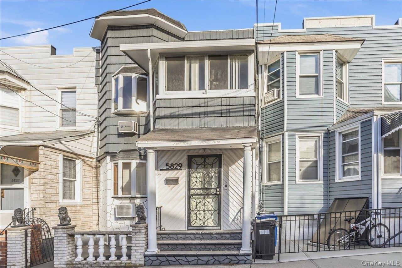 58-29 60th Lane, Maspeth, NY 11378 Main Photo