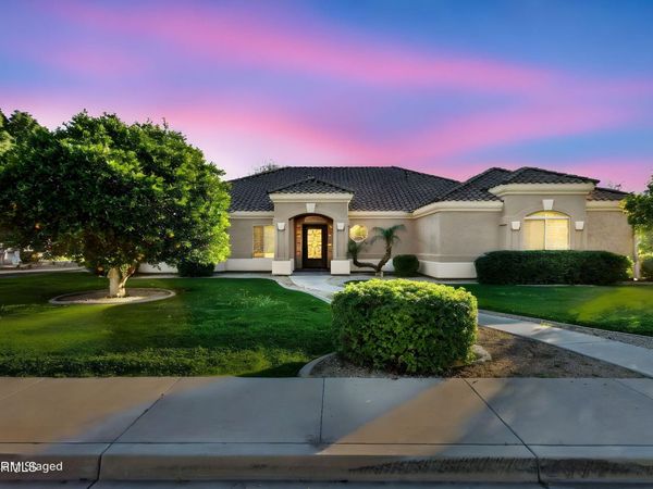 2161 E MENLO Circle, Mesa, AZ 85213