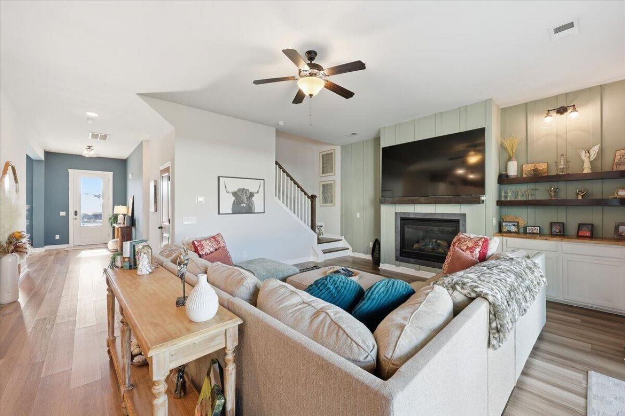 510 Foxtail Park Street Photo 14