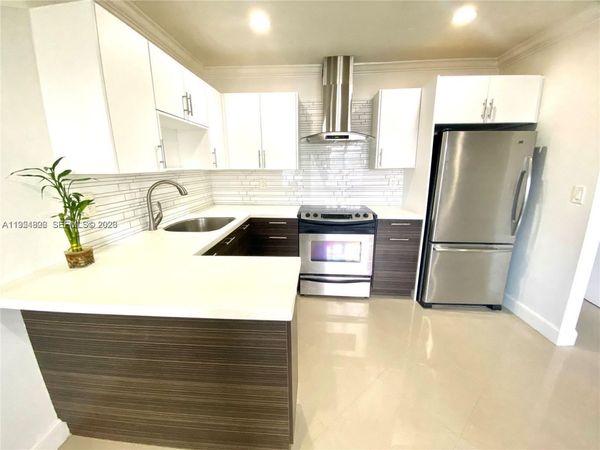 1836 Arthur St, Unit 16, Hollywood, FL 33020