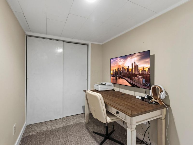 2101 Tamarin Drive, Unit 11B, Columbus, OH 43235 Photo 24