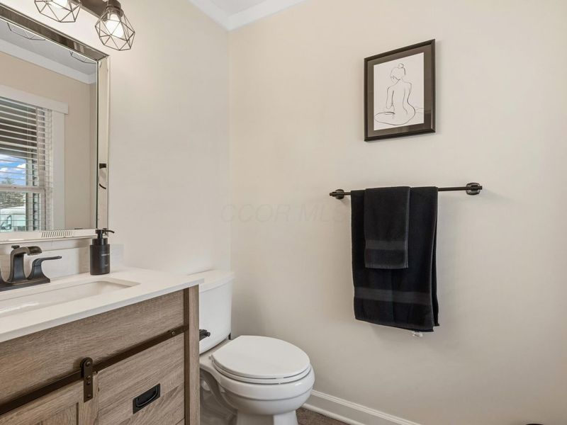 2101 Tamarin Drive, Unit 11B, Columbus, OH 43235 Photo 5