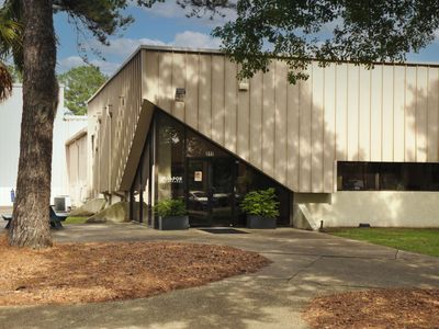 917 Commerce Circle, Hanahan, SC 29410