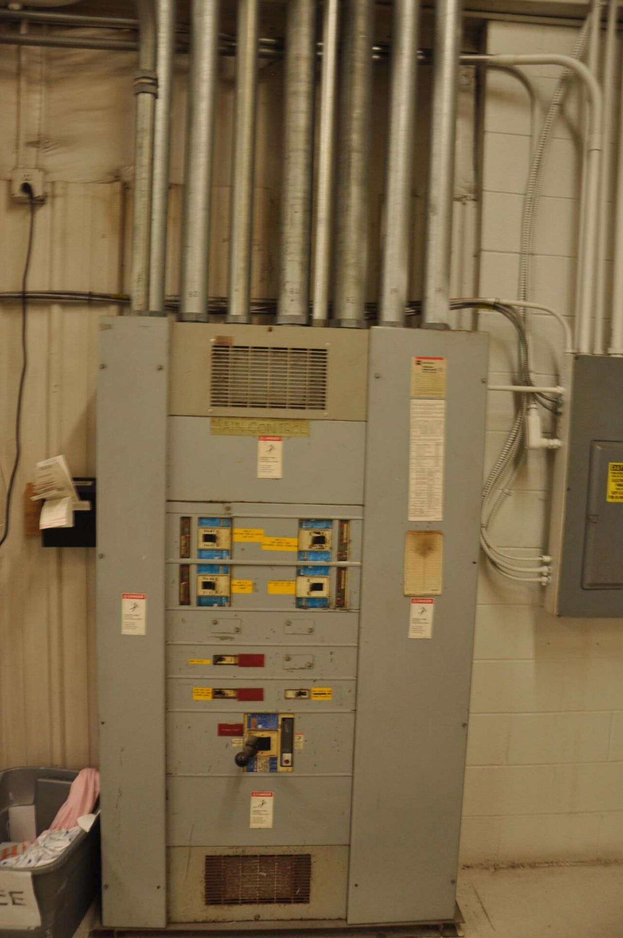 917 Commerce Circle Photo 17