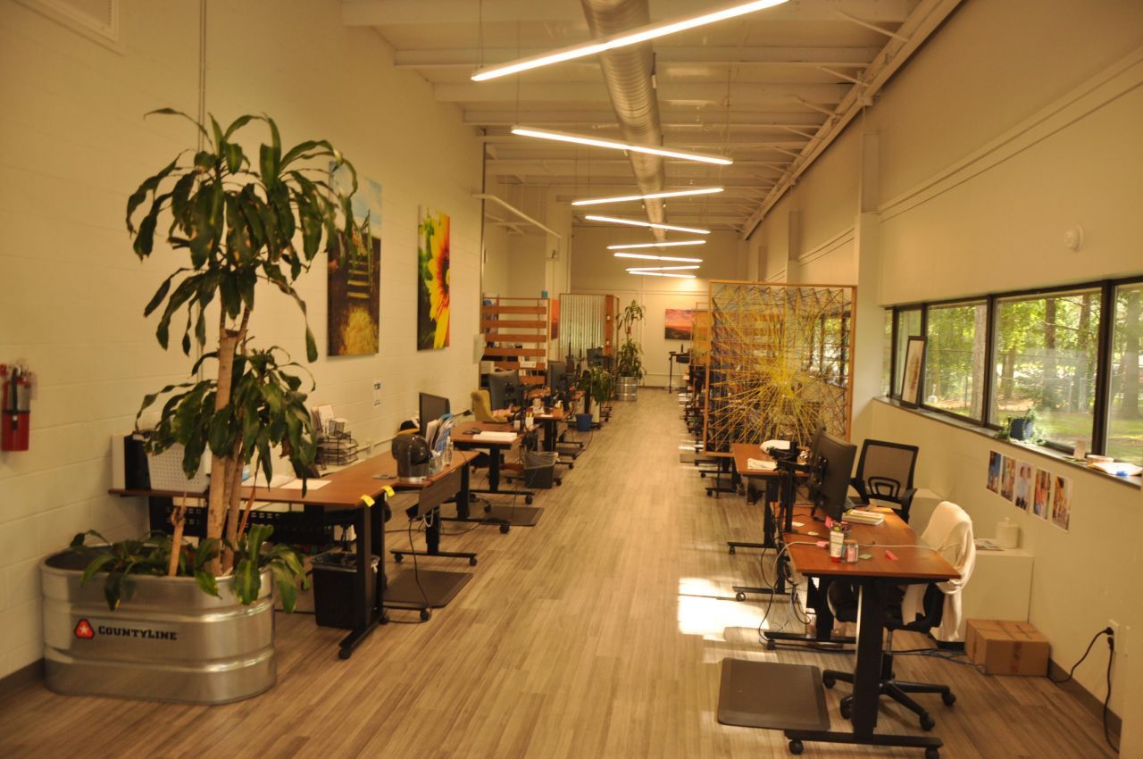 917 Commerce Circle Photo 8