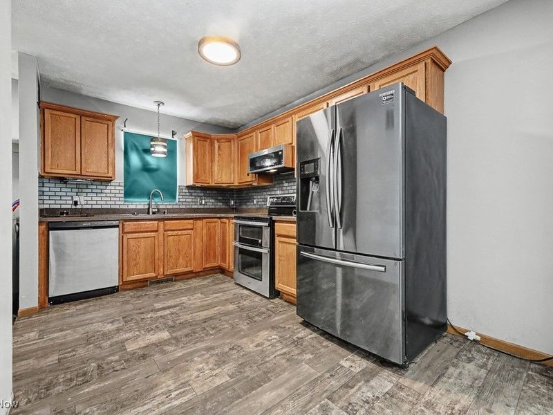 552 Hudson Avenue, Akron, OH 44306 Photo 10